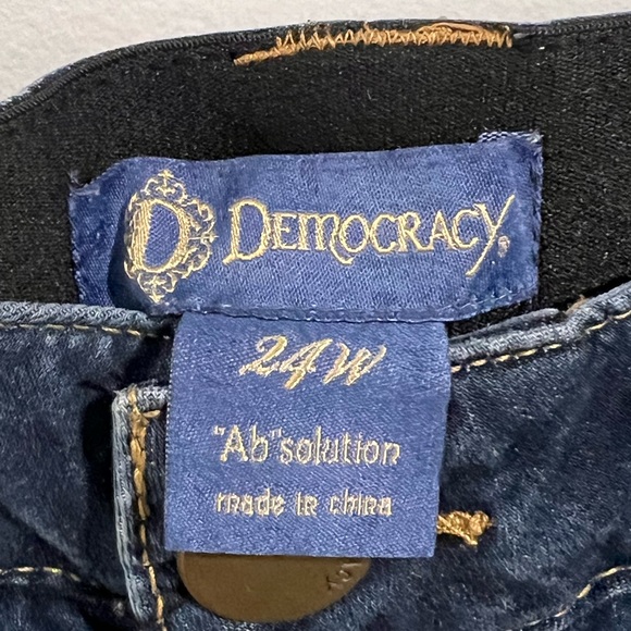 DEMOCRACY AbSolution Jean Shorts Size 24W - Picture 2 of 8